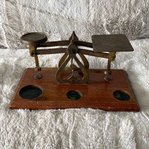 Vintage Postal Scale